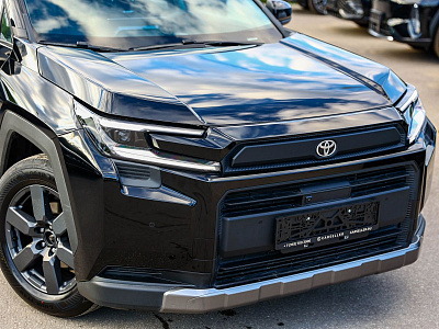 Toyota RAV4 черный 2026
