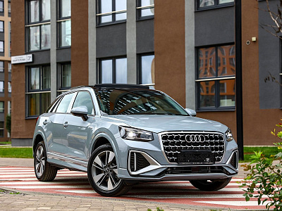 Audi Q2 серый 2025