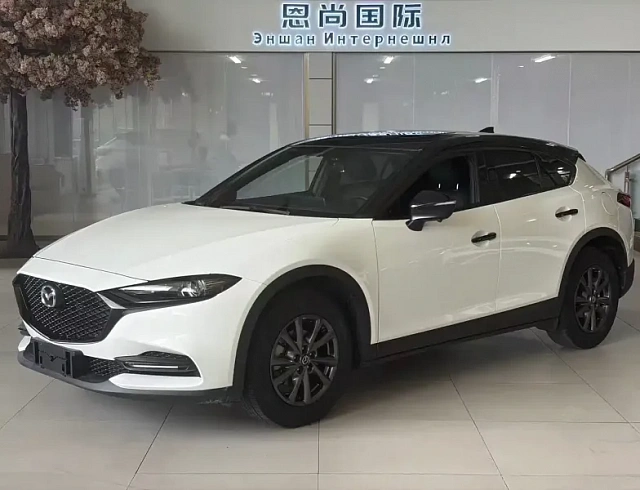 Mazda CX-4 2.0 л 2022 г. Белый, пробег 40000 км