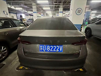 Skoda Octavia 1.4 л 2022 г. шампань/коричневый, пробег 25000 км