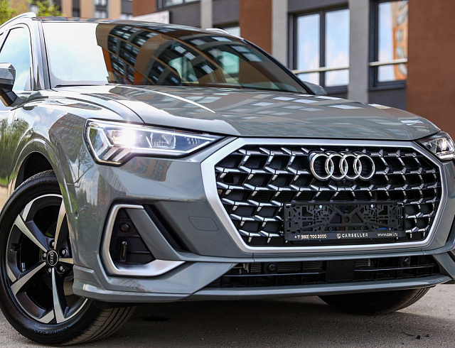 Audi Q3 серый 2026