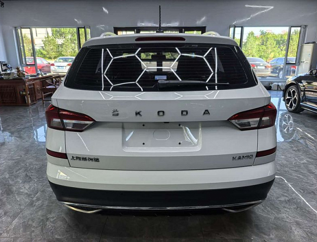 Skoda Kamiq 1.5 л 2023 г. Белый, пробег 25000 км