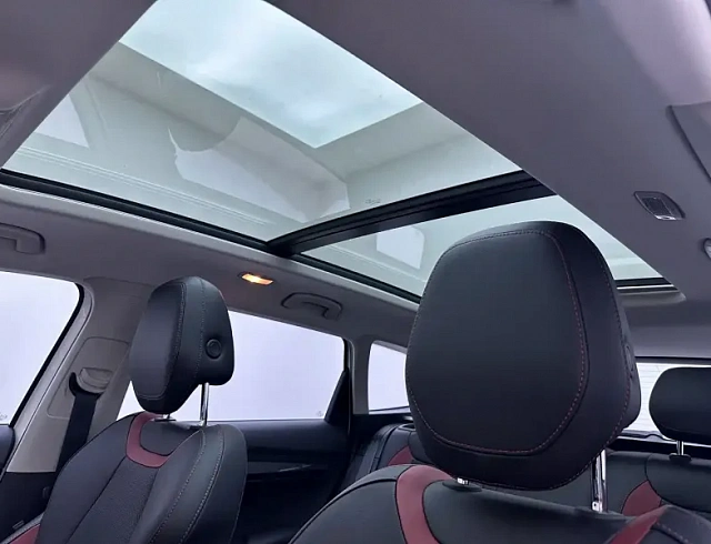 Skoda Karoq 1.4 л 2022 г. Белый, пробег 37000 км