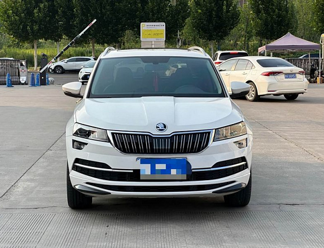 Skoda Karoq 1.4 л 2022 г. Белый, пробег 38000 км