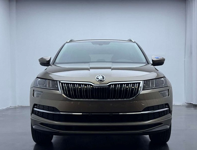 Skoda Karoq 1.4 л 2022 г. шампань/коричневый, пробег 40000 км