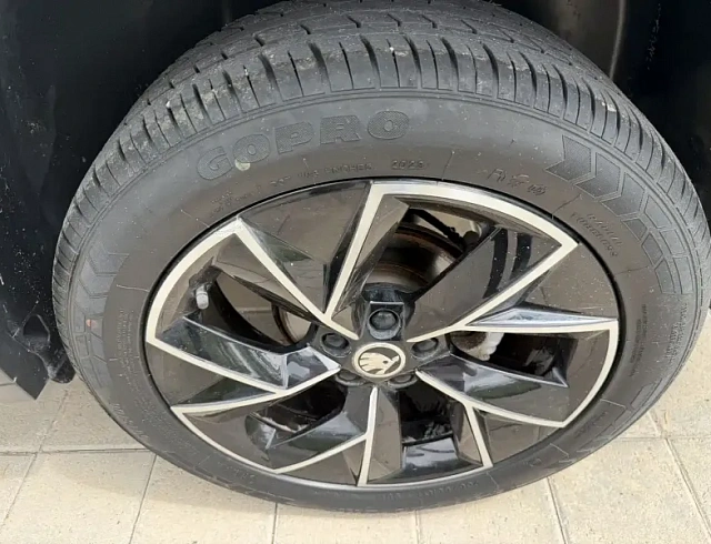 Skoda Kamiq 1.5 л 2022 г. Белый, пробег 17000 км