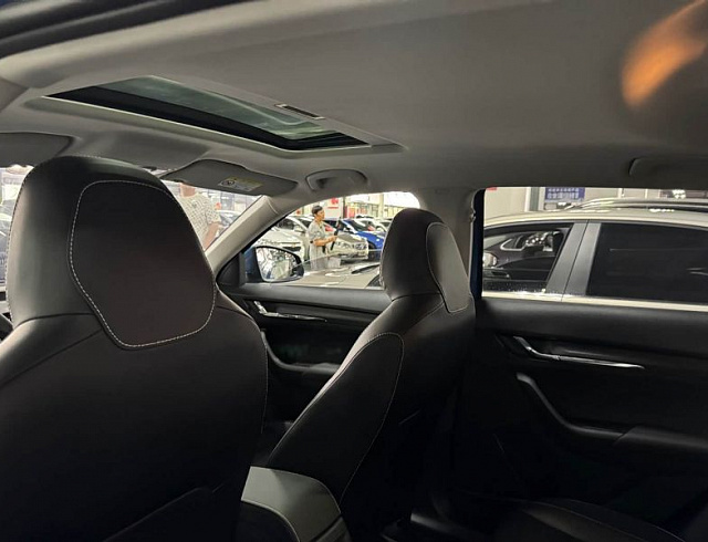 Skoda Kamiq 1.5 л 2021 г. Голубой, пробег 30000 км