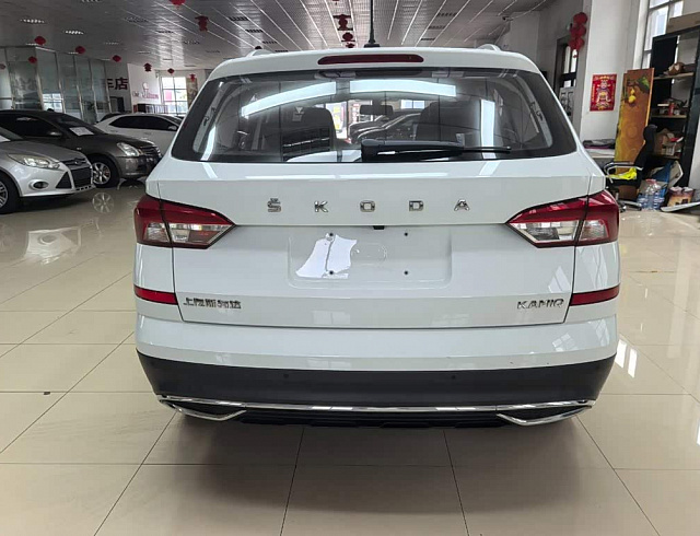 Skoda Kamiq 1.5 л 2023 г. Белый, пробег 16000 км