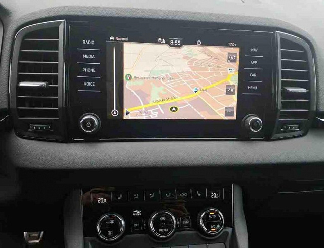 Skoda Karoq 2023 г. Серый, пробег 48646 км
