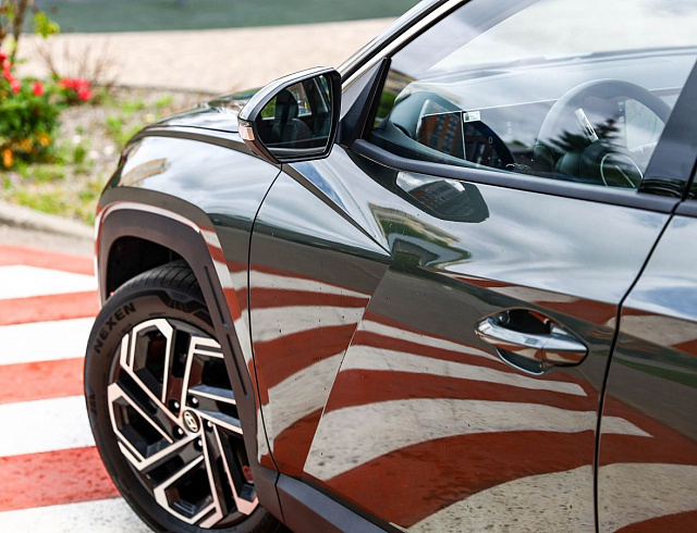 Hyundai Tucson серый 2026