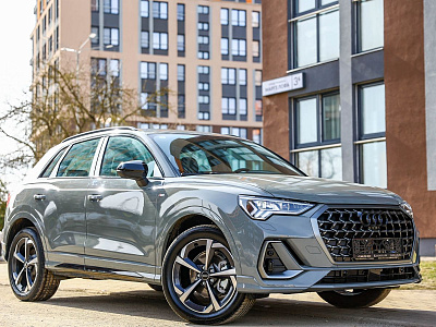 Audi Q3 серый 2026
