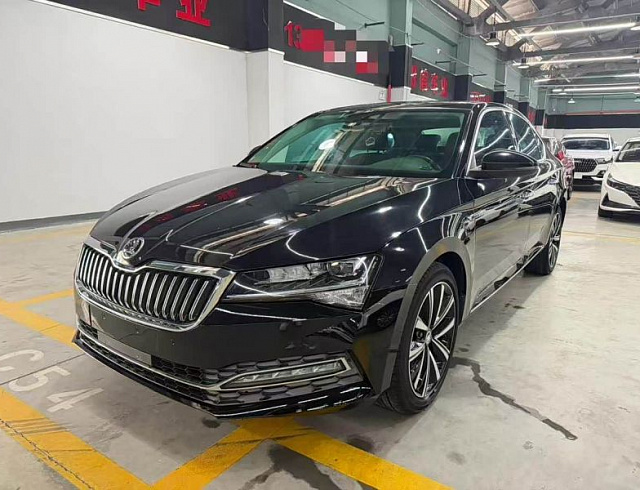 Skoda Superb 1.4 л 2021 г. Чёрный, пробег 46000 км