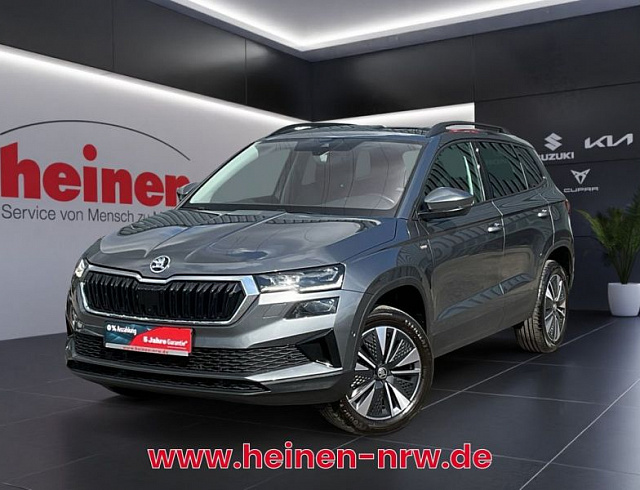 Skoda Karoq 2023 г. Серый, пробег 43625 км