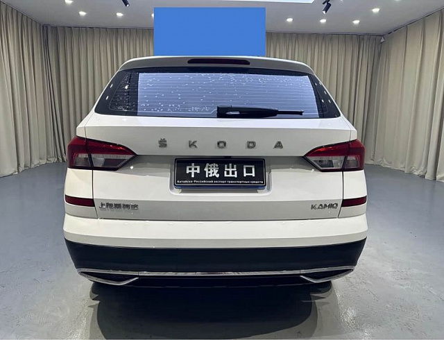 Skoda Kamiq 1.5 л 2023 г. Белый, пробег 41000 км