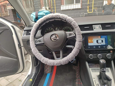 Skoda Octavia 1.5 л 2021 г. Белый, пробег 26600 км