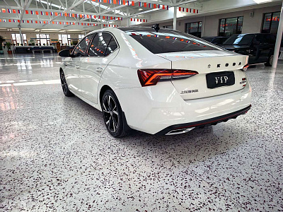 Skoda Octavia 1.4 л 2022 г. Белый, пробег 41000 км
