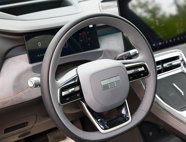 Geely Galaxy M7 черный 2026
