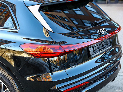 Audi Q5 черный 2025