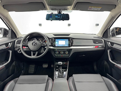 Skoda Kamiq 1.5 л 2024 г. Белый, пробег 30000 км