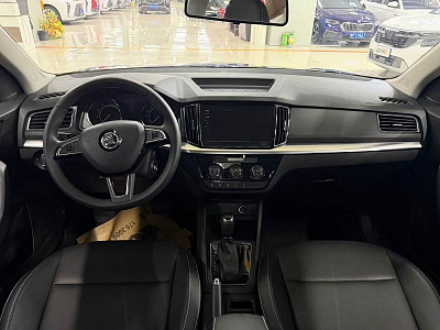 Skoda Kamiq 1.5 л 2022 г. Голубой, пробег 26000 км