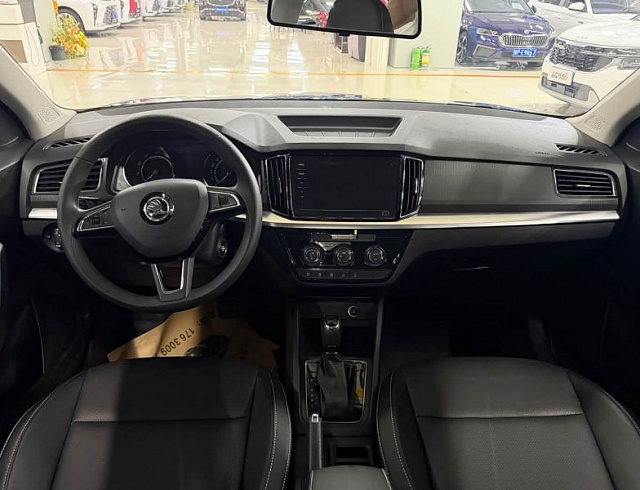 Skoda Kamiq 1.5 л 2022 г. Голубой, пробег 26000 км