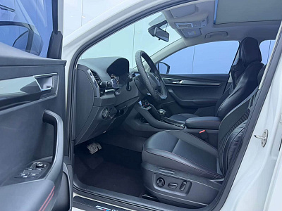 Skoda Karoq 1.4 л 2022 г. Белый, пробег 30000 км