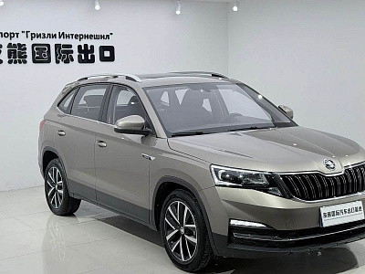 Skoda Kamiq 1.5 л 2023 г. желто-оранжевый, пробег 9800 км