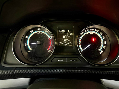Skoda Kamiq 1.5 л 2023 г. Белый, пробег 41000 км