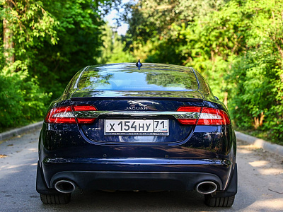 Jaguar XF
