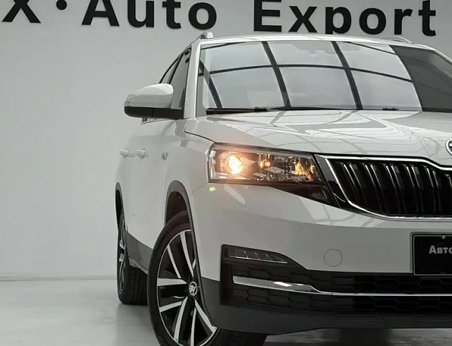 Skoda Kamiq 1.5 л 2022 г. Белый, пробег 22000 км