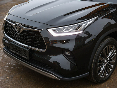 Toyota Highlander черный 2026