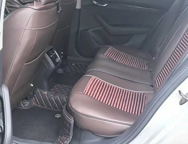 Skoda Octavia 1.4 л 2022 г. Белый, пробег 19000 км