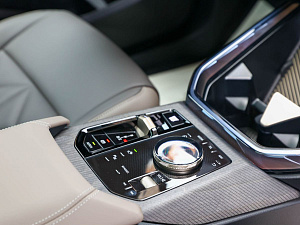 BMW X3 белый 2026