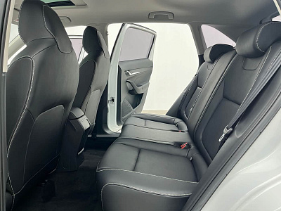 Skoda Kamiq 1.5 л 2023 г. Белый, пробег 18000 км