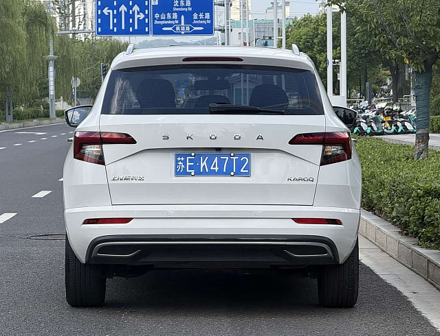 Skoda Karoq 1.4 л 2022 г. Белый, пробег 23000 км
