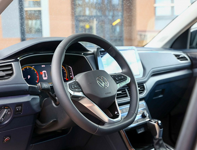 Volkswagen Tharu XR серый 2026