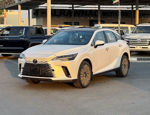 Lexus RX350 2.4 л 2026 г. Белый