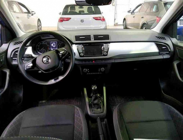 Skoda Fabia 2022 г. Синий, пробег 34978 км