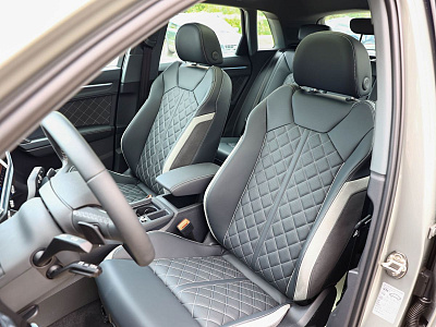 Audi Q3 серый 2026