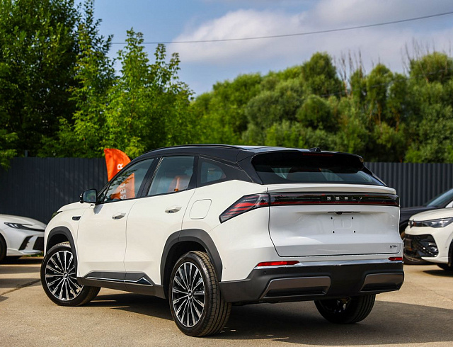 Geely Galaxy M7 белый 2026