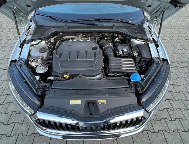 Skoda Octavia 2021 г. Серебристый, пробег 59275 км