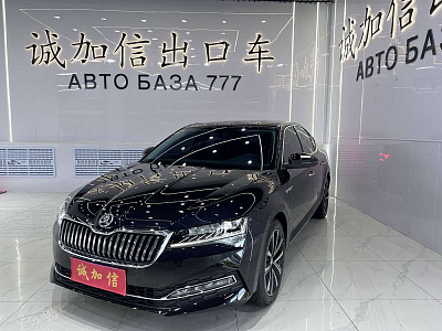 Skoda Superb 1.4 л 2024 г. Чёрный, пробег 17000 км