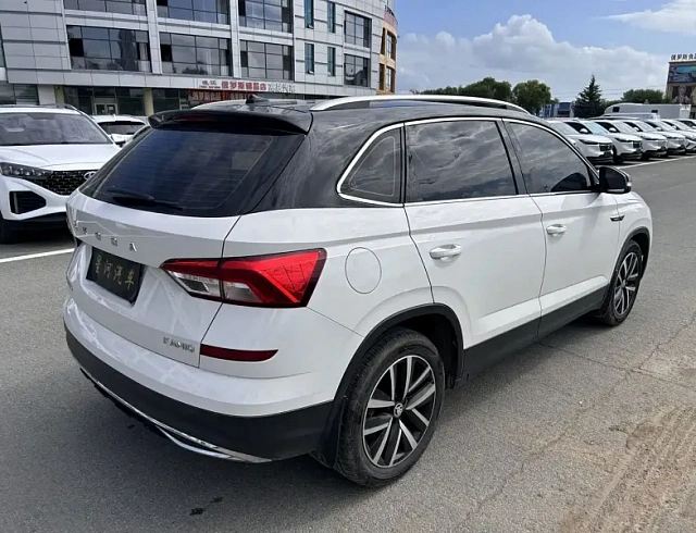 Skoda Kamiq 1.5 л 2022 г. Белый, пробег 30500 км