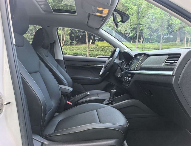 Skoda Kamiq 1.5 л 2023 г. Белый, пробег 8000 км