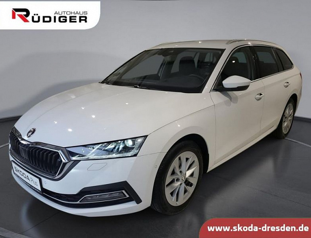 Skoda Octavia 2022 г. Белый, пробег 55755 км