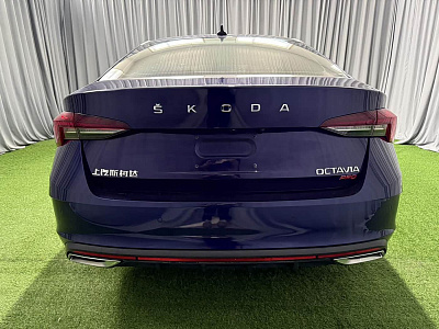 Skoda Octavia 1.4 л 2022 г. Голубой, пробег 30000 км