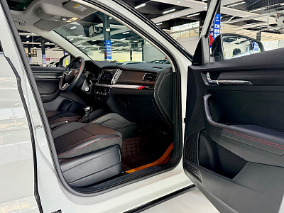 Skoda Kamiq 1.5 л 2023 г. Белый, пробег 41000 км
