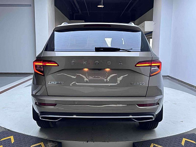 Skoda Karoq 1.4 л 2022 г. Серебристо-серый, пробег 27000 км