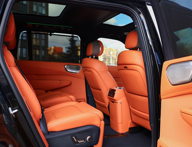 Lynk & Co 900 черный 2025