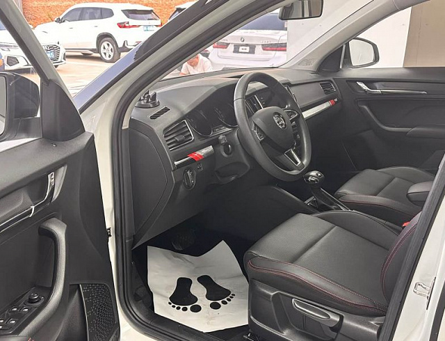 Skoda Kamiq 1.5 л 2022 г. Белый, пробег 10700 км